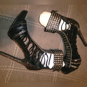 Jeffrey Campbell size 11 black